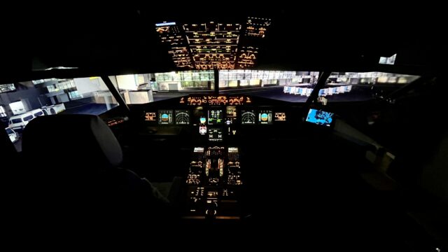 Airbus A321 cockpit